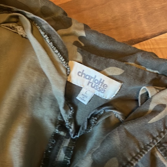 Charlotte Russe Women’s Camo Jacket, Size L - Picture 3 of 4